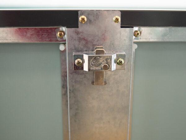 The internal clasp on the bin store