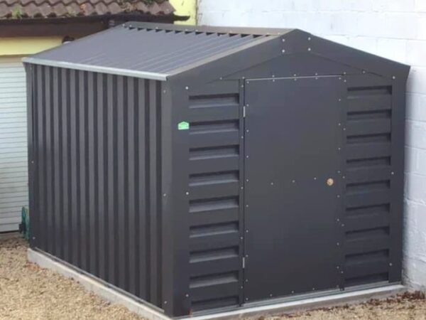 A customer photo of htie heavy duty shed in their back garden.