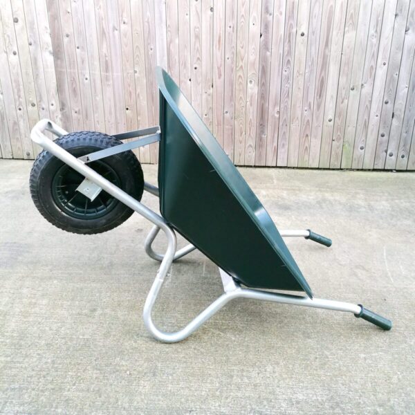 Wheelbarrow : 100L Capacity - Sheds Direct Ireland