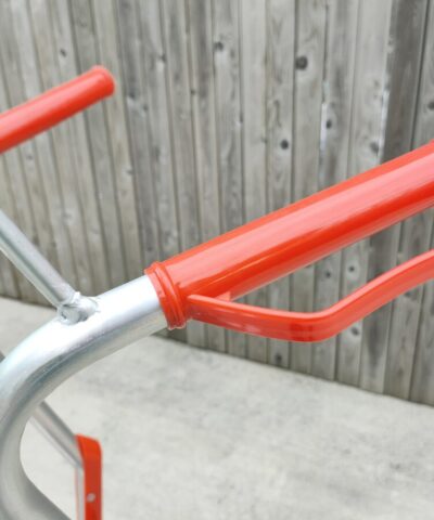 The handle of the aluminium hand truck