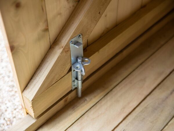 The internal lock on the bike shed