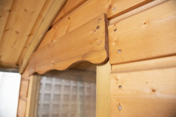 Chalet scallop on window