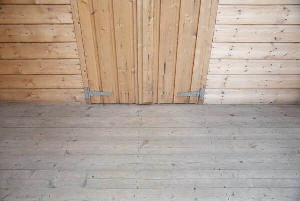 Chalet Floor