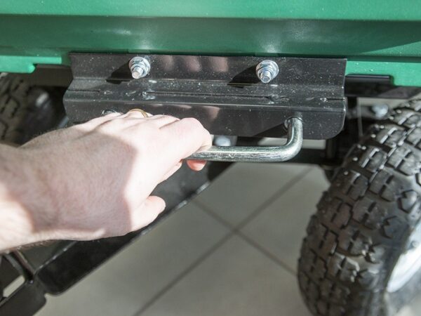 Detail on locking mechanism on the Tipping Utility Cart from Sheds Direct Ireland