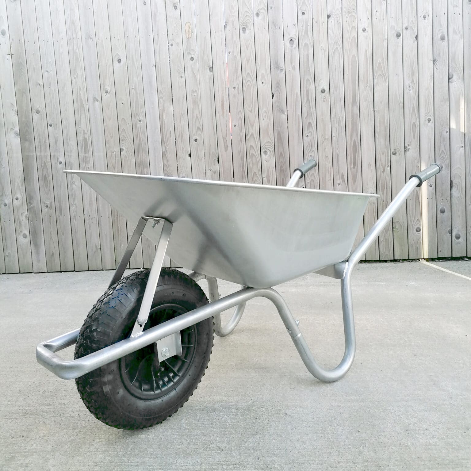 Steel Wheelbarrow 90L Sheds Direct Ireland
