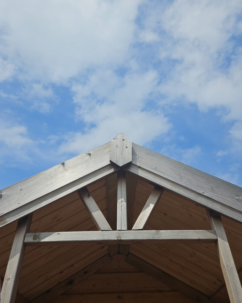 The apex of the chalet shed