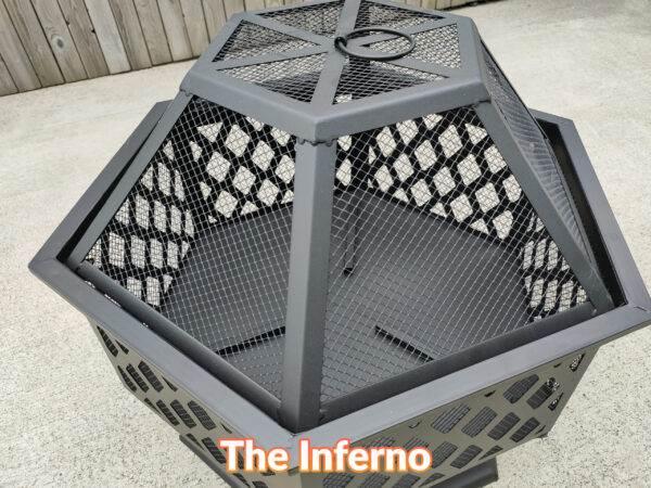 A close up view of the side of the inferno showing the diamond mesh fomration created by the crossing bars