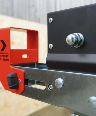 left hand side of the saw horse