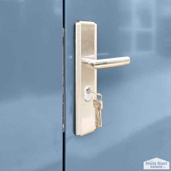 The Big Blu shed door handle with key