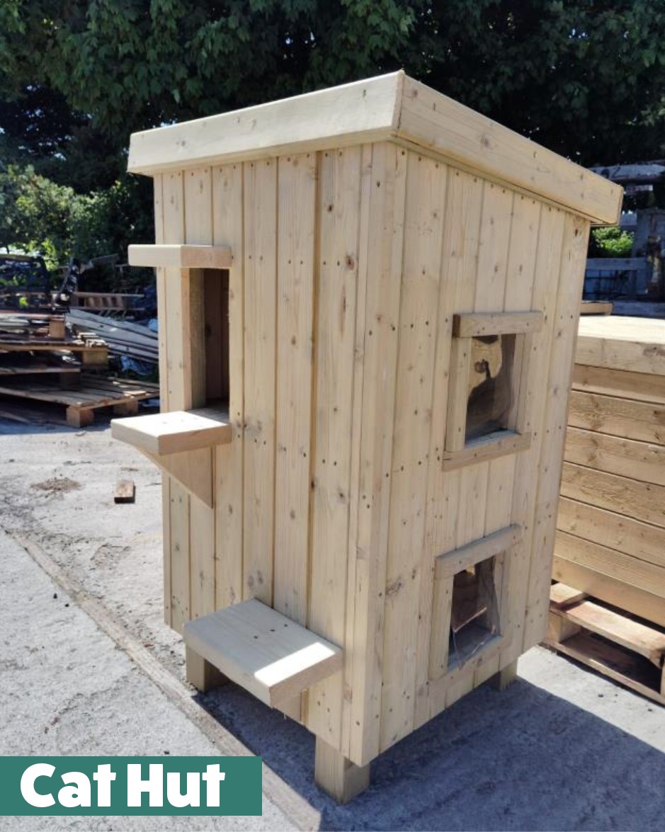 Wooden outdoor cat sanctuary hotsell