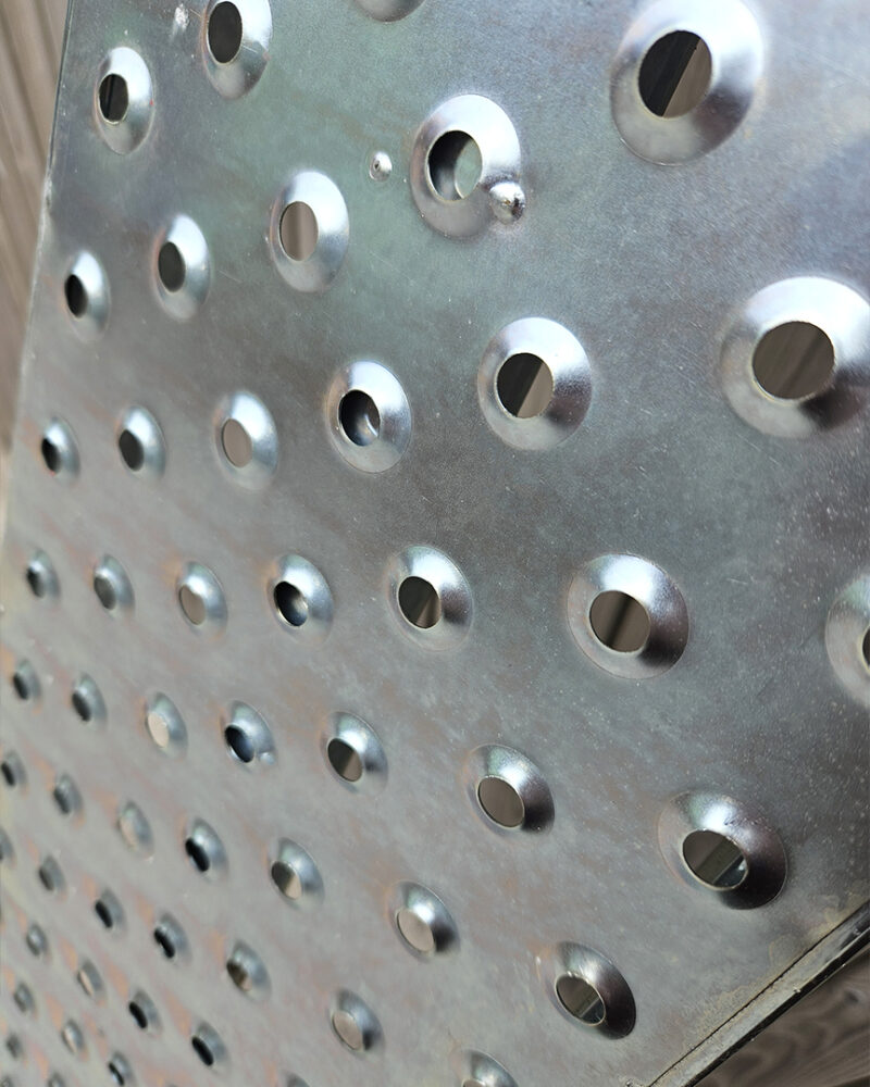 Details on the grip from the loading ramp
