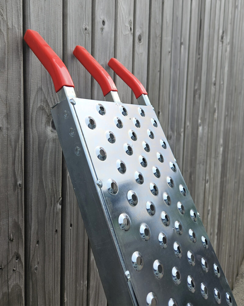 Grip details on the solid loading ramp