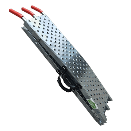 Folding loading ramps