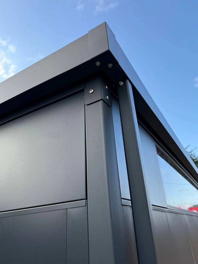 A detailed shot of the external corner piece of the roof on the Premium Panoramic Shed